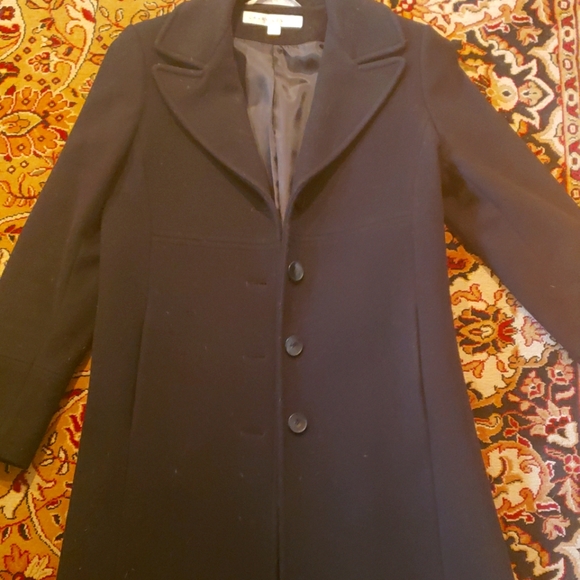 Coat - Picture 1 of 2